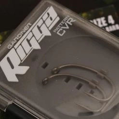 Fish On Tackle Store Specimen Carp Gardner Dark Curve Rigga Hooks